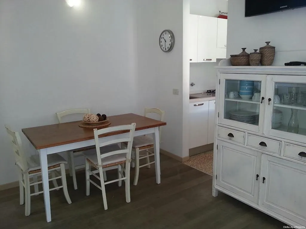 Clelia Apartments - Deiva Marina 0*,  Itálie